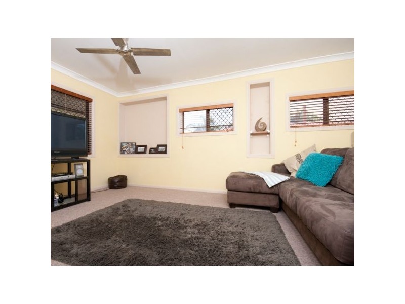 20 Westmoreland Boulevard, Springwood QLD 4127
