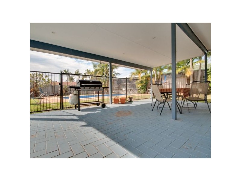 20 Westmoreland Boulevard, Springwood QLD 4127