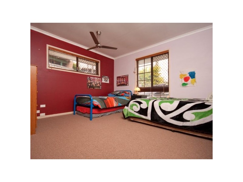 20 Westmoreland Boulevard, Springwood QLD 4127