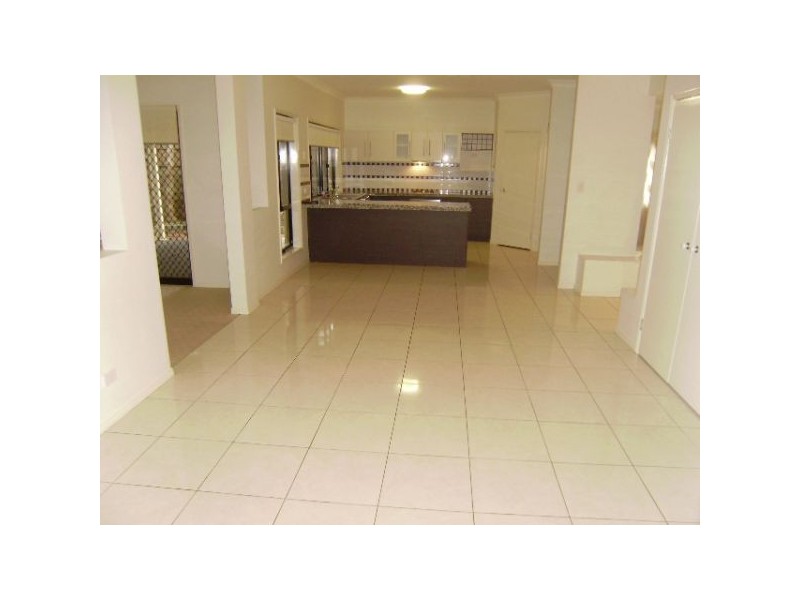 10 Ash Avenue, Springfield Lakes QLD 4300