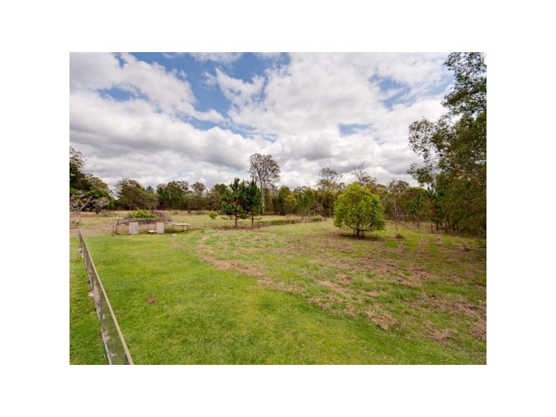 11-13 Baker Street, Bray Park QLD 4500