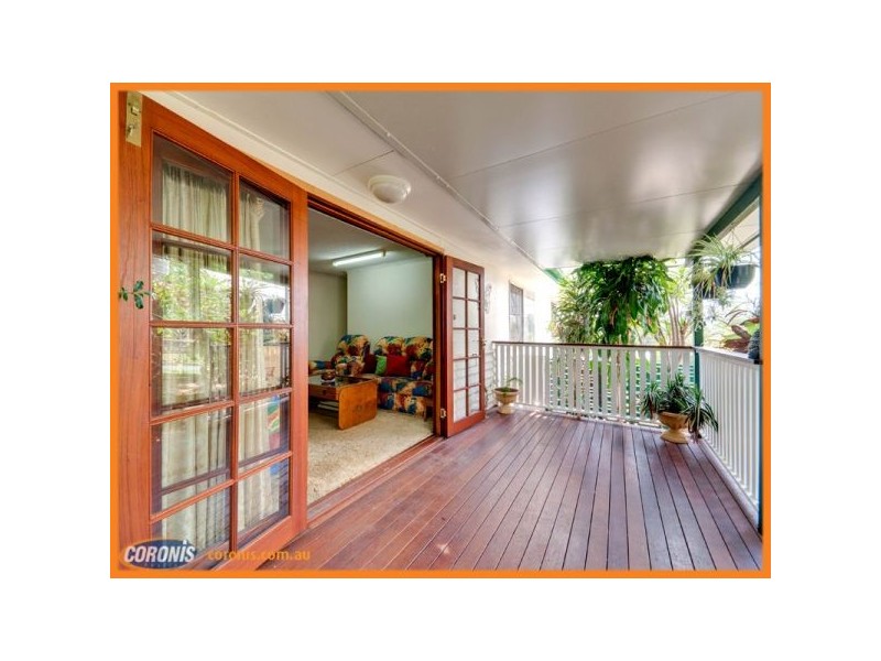 6 Irruka Crescent, Ferny Hills QLD 4055