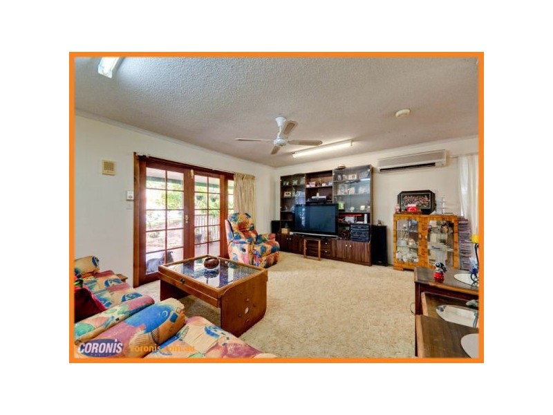 6 Irruka Crescent, Ferny Hills QLD 4055