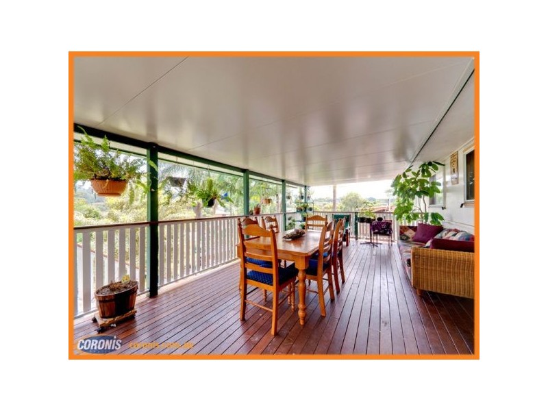 6 Irruka Crescent, Ferny Hills QLD 4055