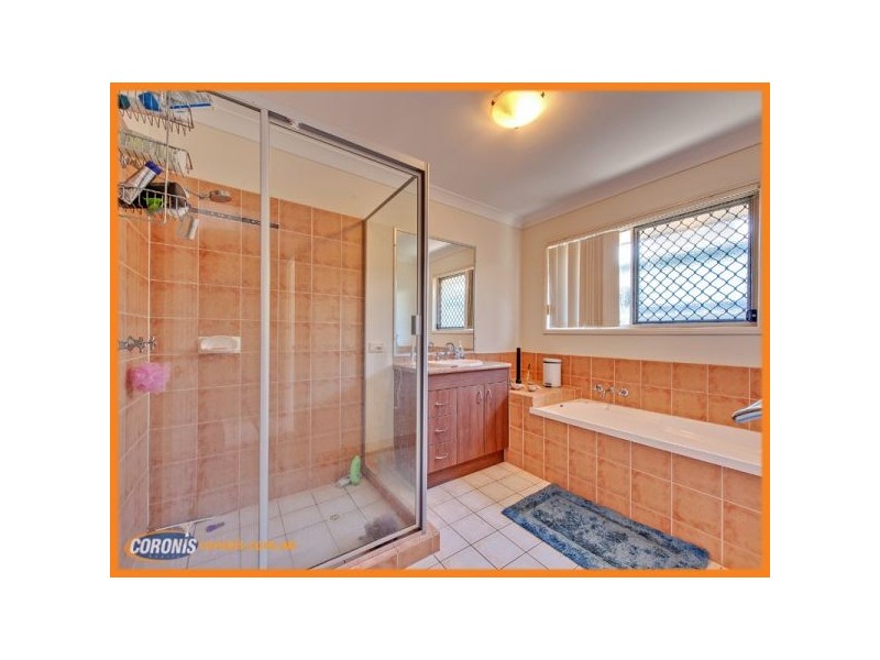 8 Burlington Terrace, Springfield Lakes QLD 4300