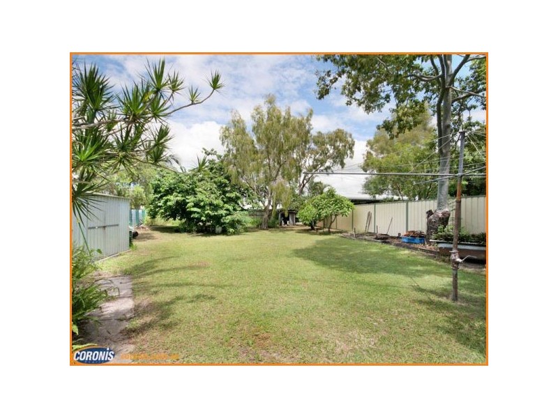 18 Lalroy Street, Beachmere QLD 4510