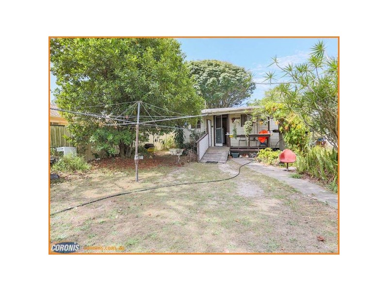 18 Lalroy Street, Beachmere QLD 4510