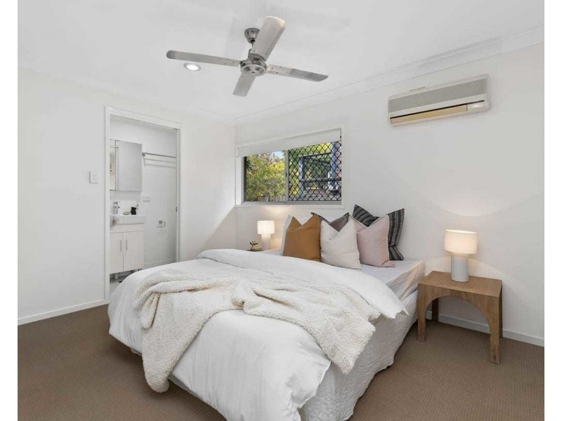 15 Ballylin Street, Ferny Grove QLD 4055