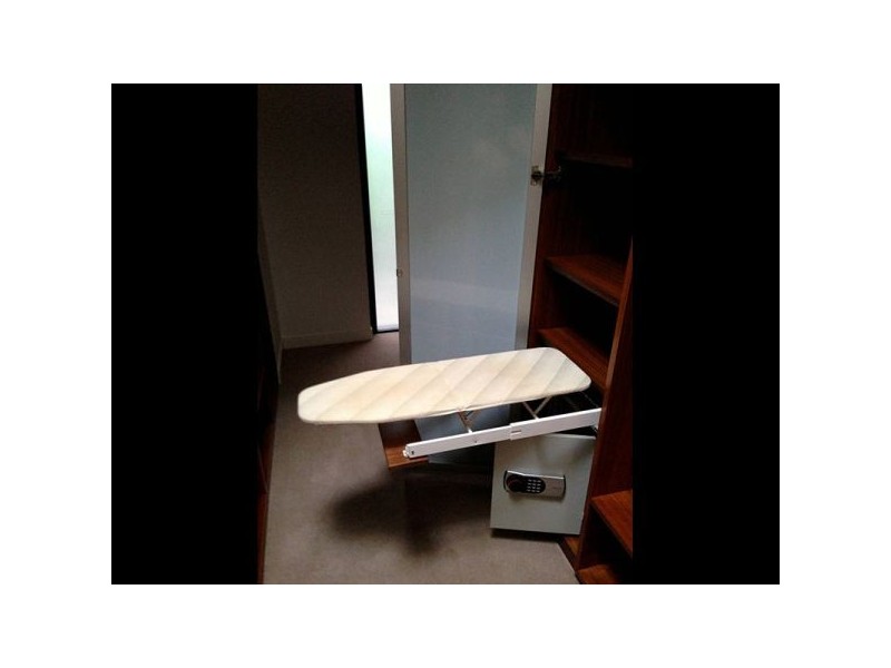 8/90 Wynnum Road, Norman Park QLD 4170