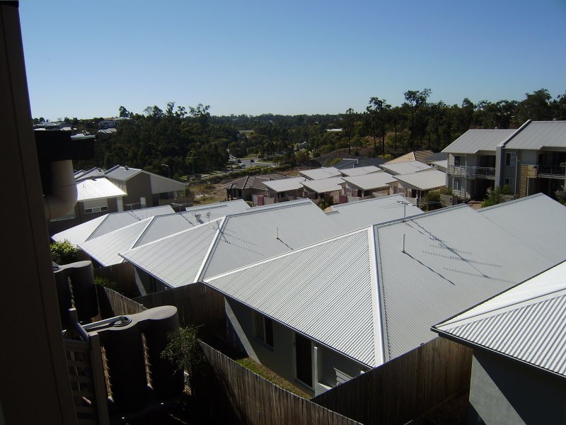 5 Emerald Terrace, Springfield Lakes QLD 4300