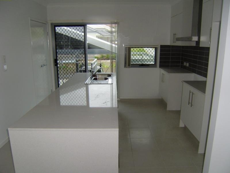 146 Grande Avenue, Springfield Lakes QLD 4300