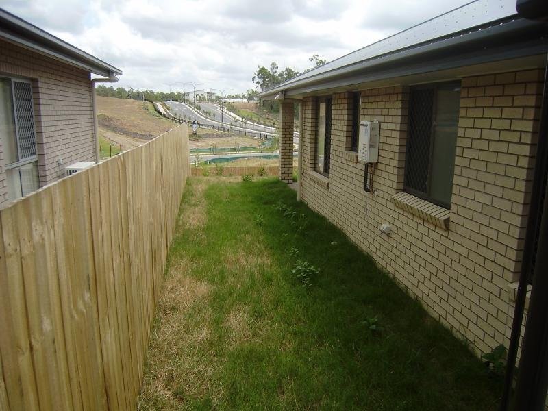 15 Pimento Place, Springfield Lakes QLD 4300
