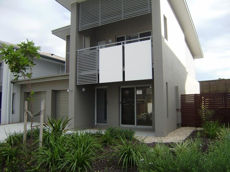 10 Ellerston Avenue, Brookwater QLD 4300