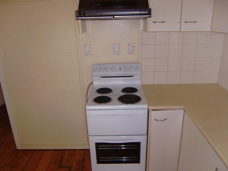 154A South Station Road, Silkstone QLD 4304