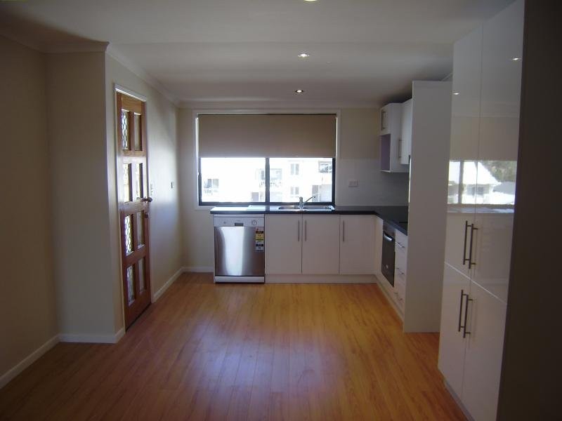 7 Emerald Crescent, Springfield Lakes QLD 4300