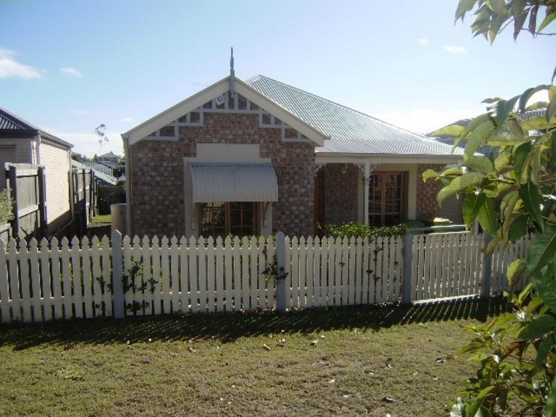 7 Moonbeam Street, Springfield Lakes QLD 4300