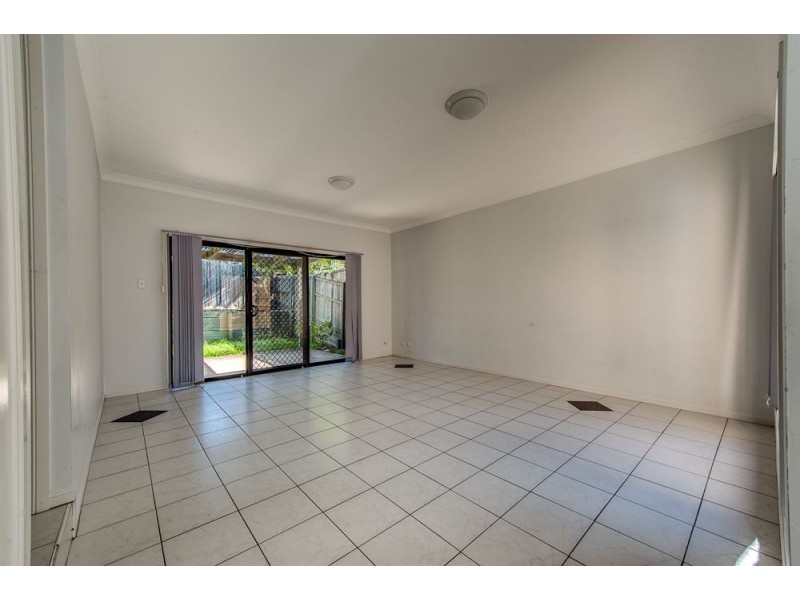 8 Forest Ridge Court, Springfield Lakes QLD 4300