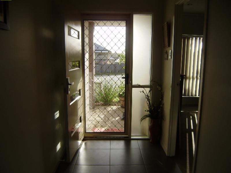 21 Ovals Terrace, Springfield Lakes QLD 4300