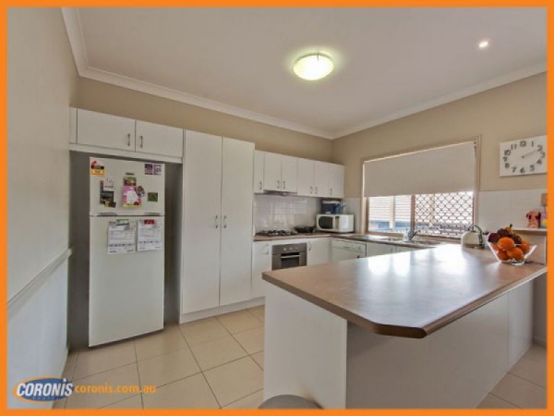15 Violet Avenue, Springfield Lakes QLD 4300