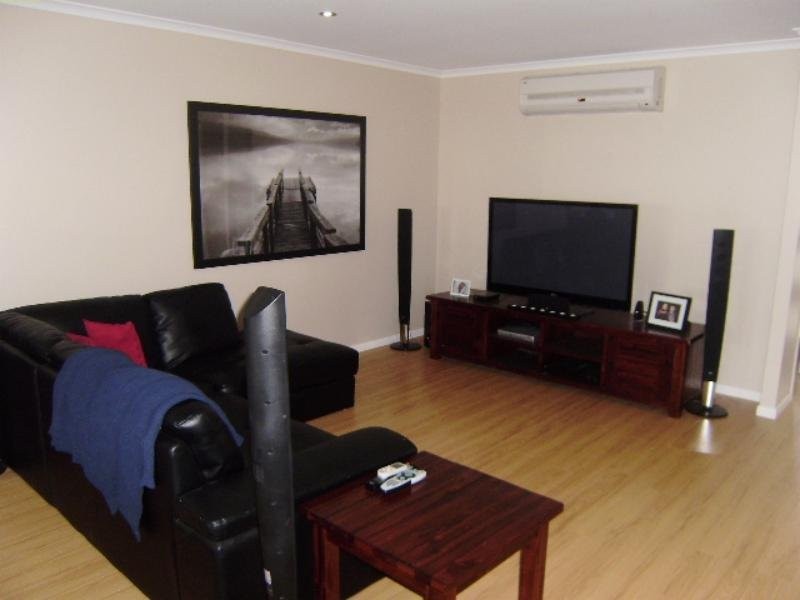 5 Emerald Crescent, Springfield QLD 4300