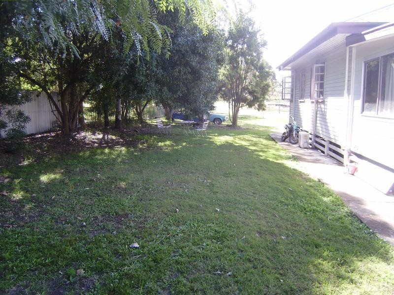 14 Stocks  Lane, Walloon QLD 4306