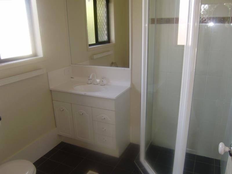 1 Birdwing Ct, Springfield Lakes QLD 4300