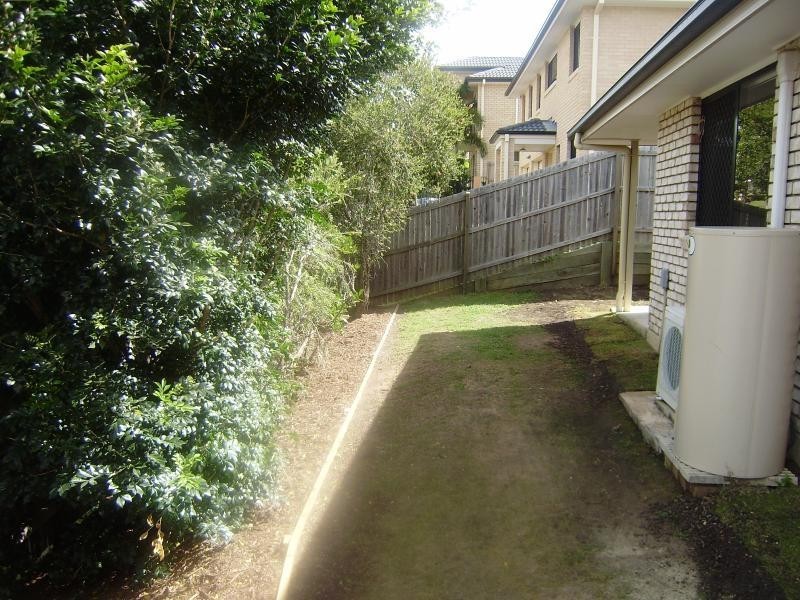 1 Birdwing Ct, Springfield Lakes QLD 4300