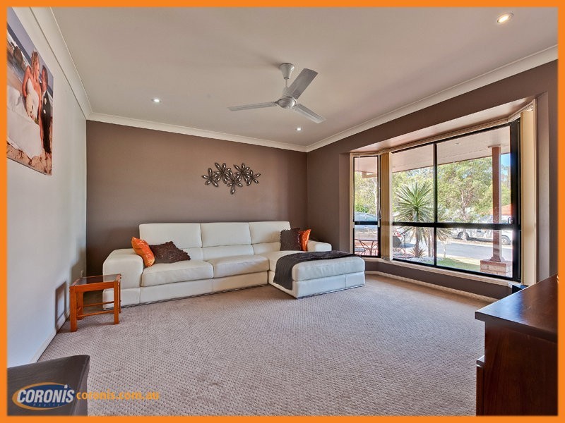 4 Emma Place, Springfield Lakes QLD 4300