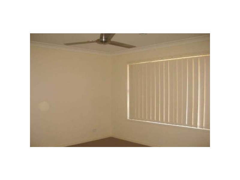 8 Dear Place, Bellmere QLD 4510