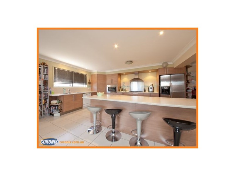 13 Border Court, Arana Hills QLD 4054