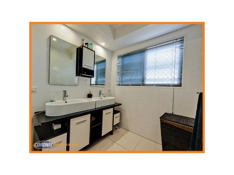 9 Lakeland Court, Loganholme QLD 4129