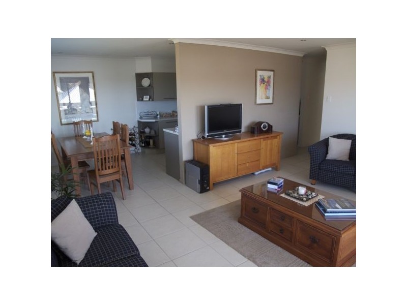 9/105 Christian Street, Clayfield QLD 4011