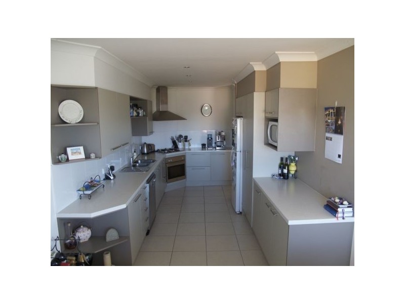 9/105 Christian Street, Clayfield QLD 4011