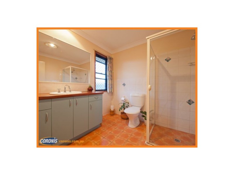 10 Mikkelsen Court, Camira QLD 4300