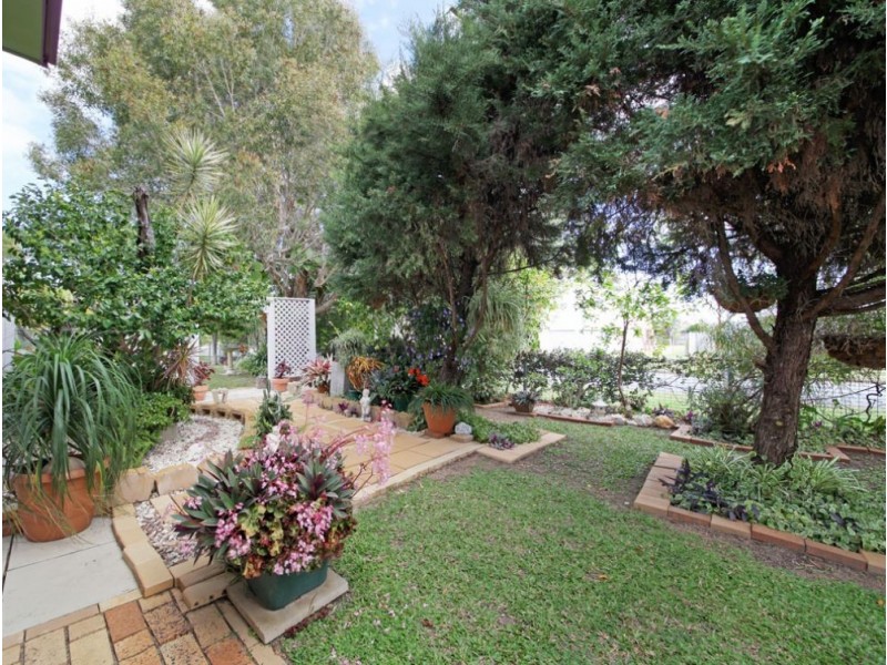 52 Maryborough Terrace, Scarborough QLD 4020