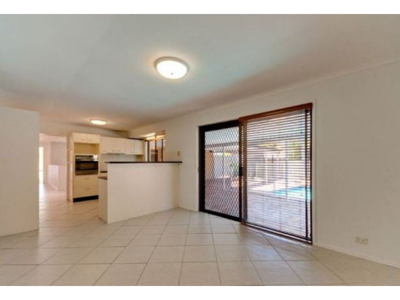 20 Elgata Street, Petrie QLD 4502