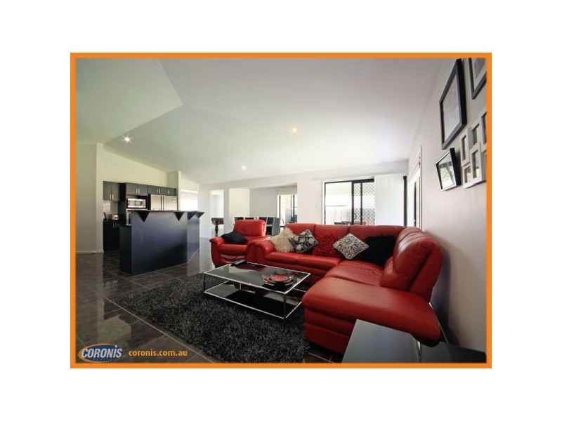 6 Caspian Parade, Warner QLD 4500