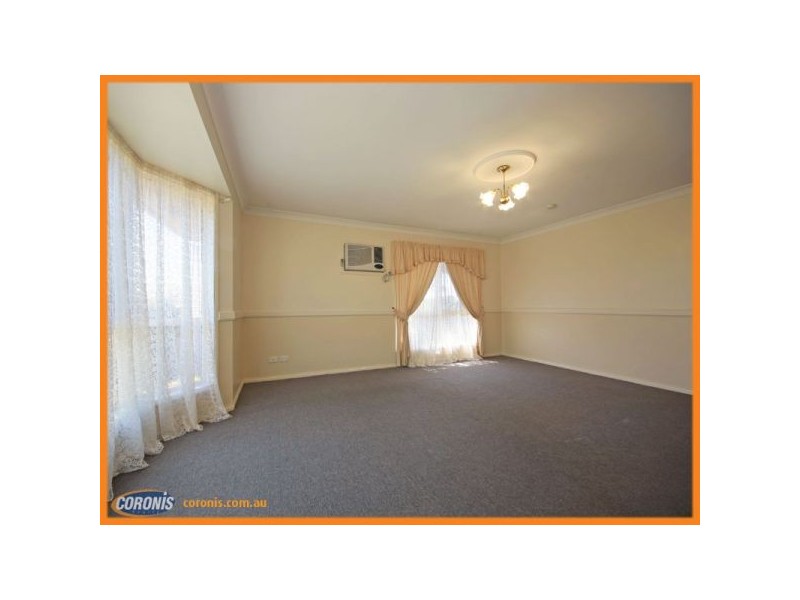 8 Birchgrove Crescent, Kallangur QLD 4503