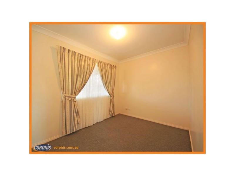 8 Birchgrove Crescent, Kallangur QLD 4503