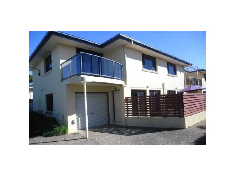 1/8 Langdon Avenue, Margate QLD 4019