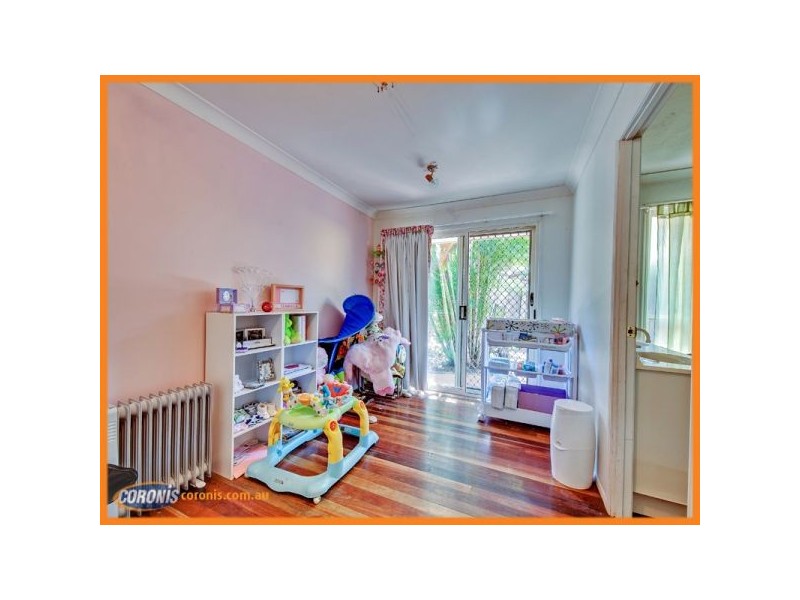 13 Innisfail Road, Highland Park QLD 4211