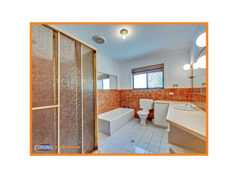 13 Innisfail Road, Highland Park QLD 4211