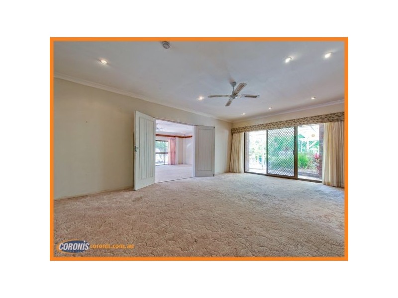 13 Innisfail Road, Highland Park QLD 4211