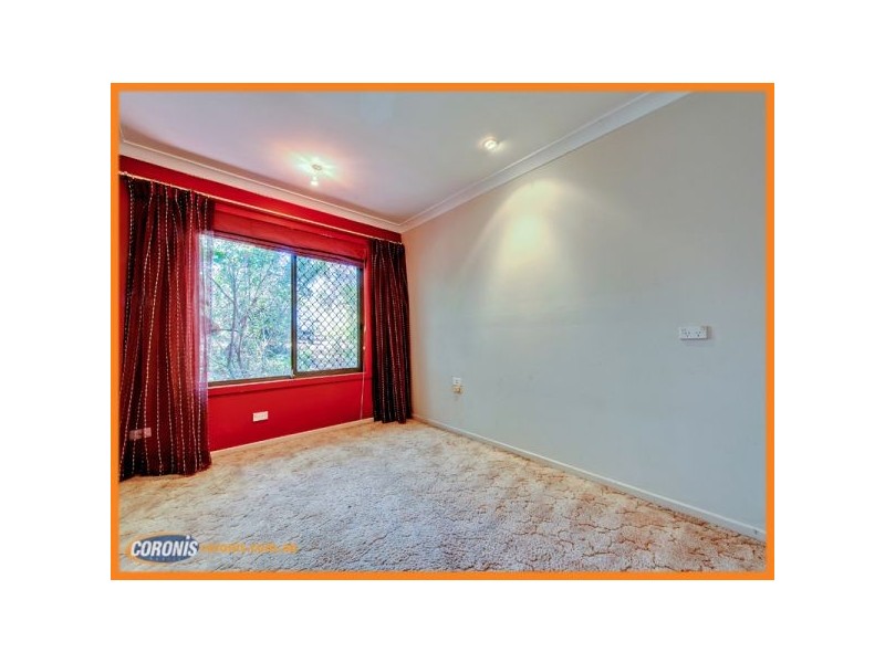 13 Innisfail Road, Highland Park QLD 4211