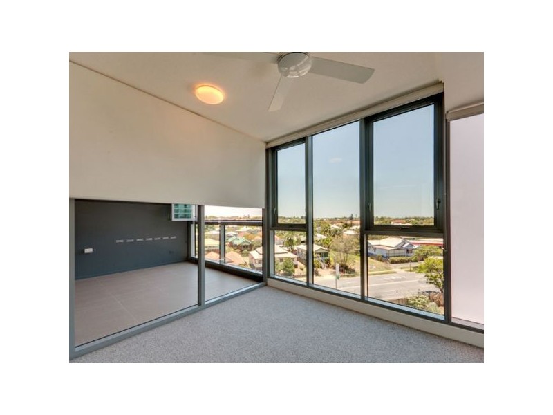 30503/2 Harbour Road, Hamilton QLD 4007