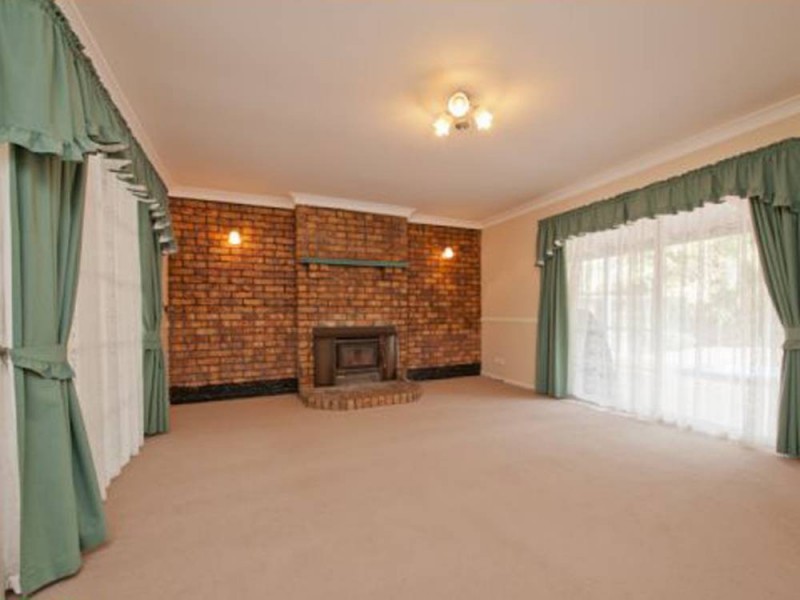 125 Cedar Road, Redbank Plains QLD 4301