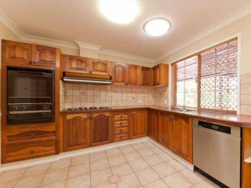 125 Cedar Road, Redbank Plains QLD 4301