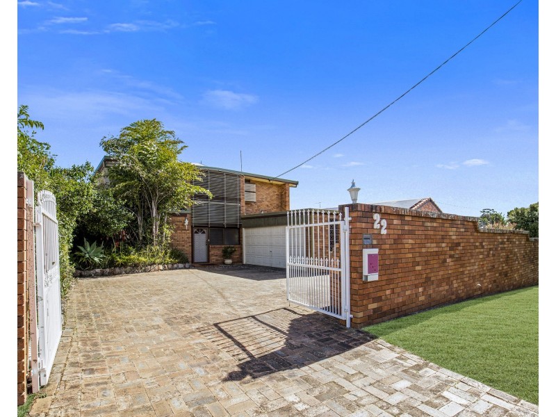 22 Bates Drive, Everton Hills QLD 4053