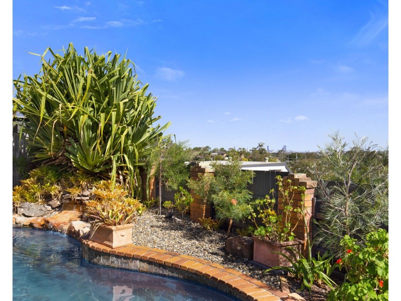 22 Bates Drive, Everton Hills QLD 4053