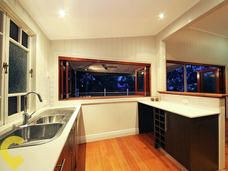 74 Felix Street, Wooloowin QLD 4030